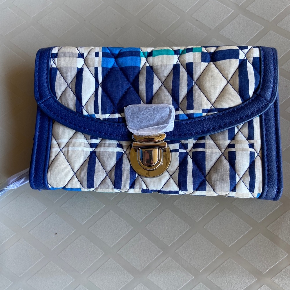 NWT Vera Bradley Ultimate Wristlet Blue